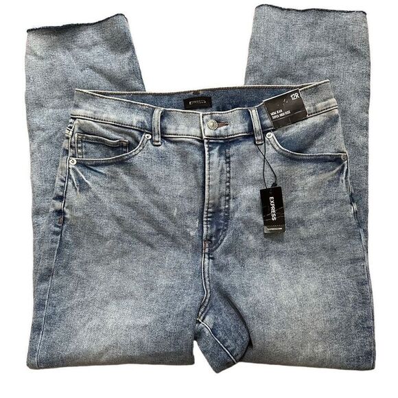 Express Denim - NWT Express mom jean super high rise size 12r